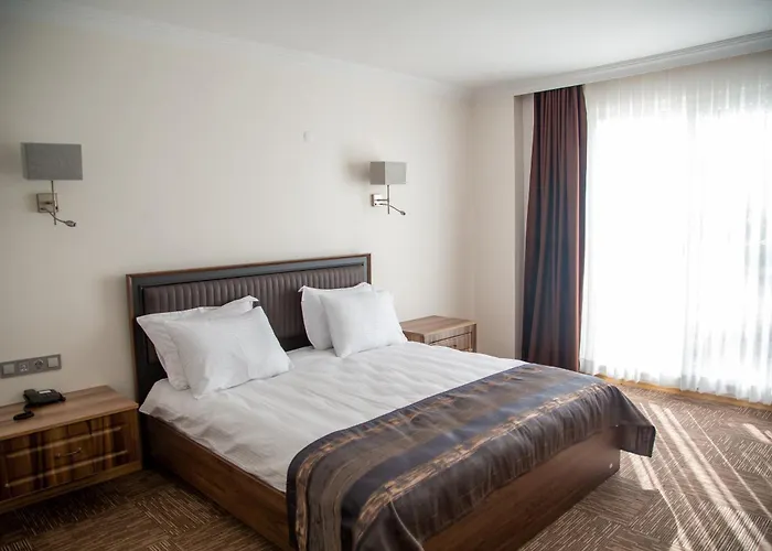 Otel The Life Nest 3*